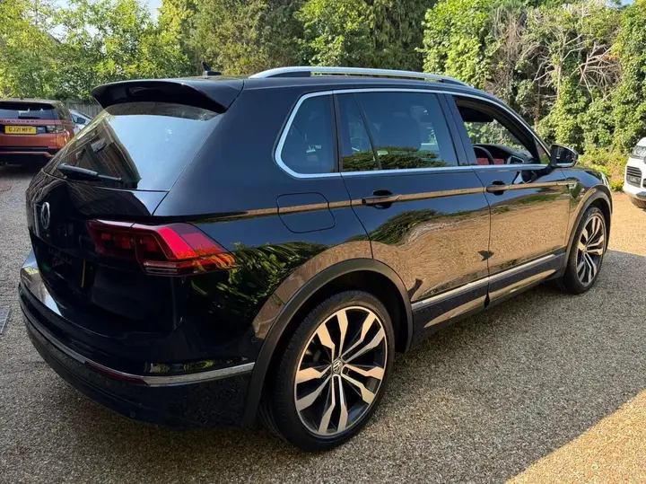 Volkswagen Tiguan 2019 photo 2