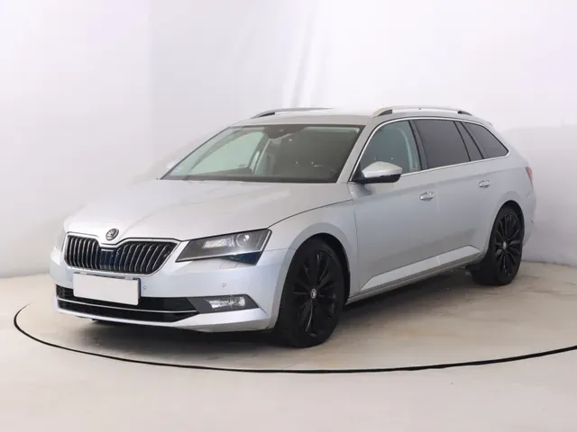 Skoda Superb Combi