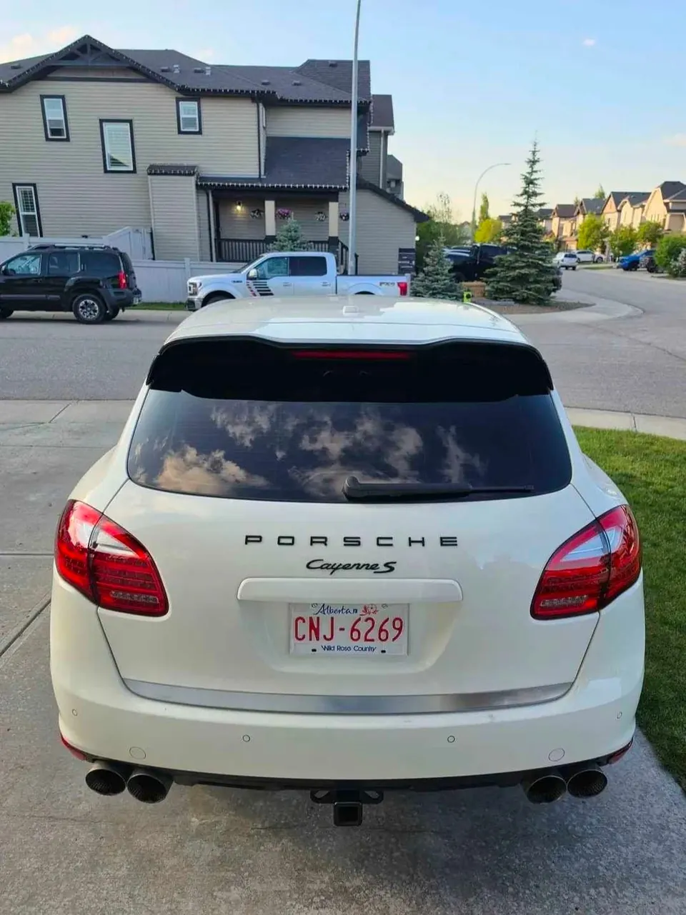 Porsche Cayenne 2011 photo 4