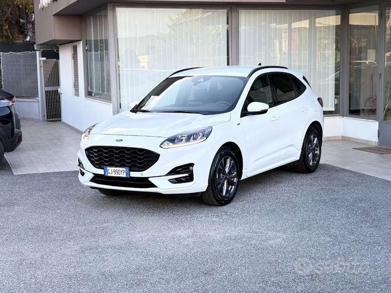 Ford Kuga 2022 photo 3