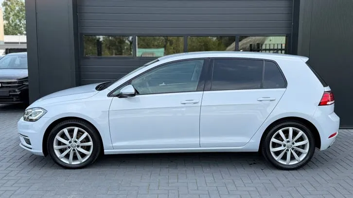 Volkswagen Golf 2018 photo 3