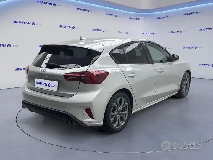 Ford Focus 2025 photo 5