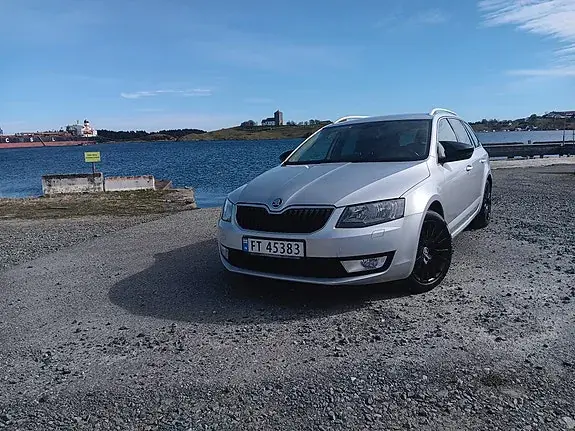 Skoda Octavia 2014 photo 4