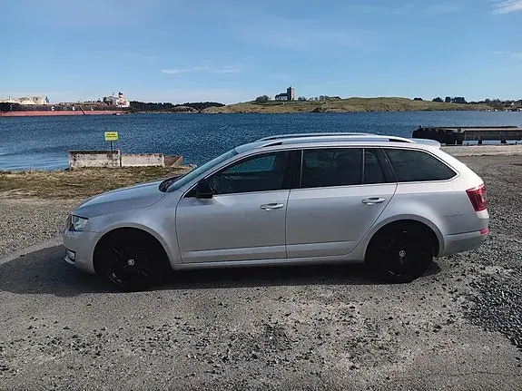 Skoda Octavia 2014 photo 5