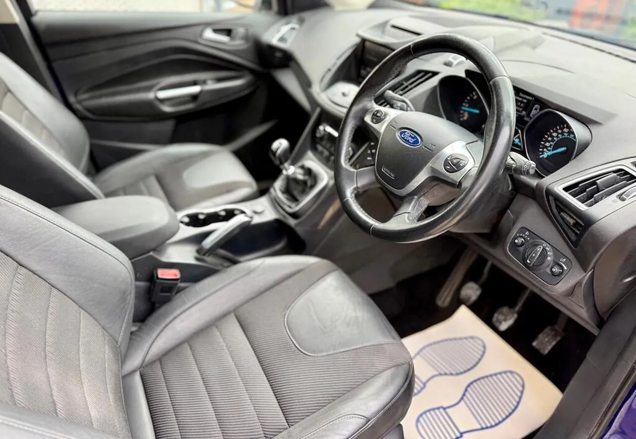 Ford Kuga 2016 photo 3