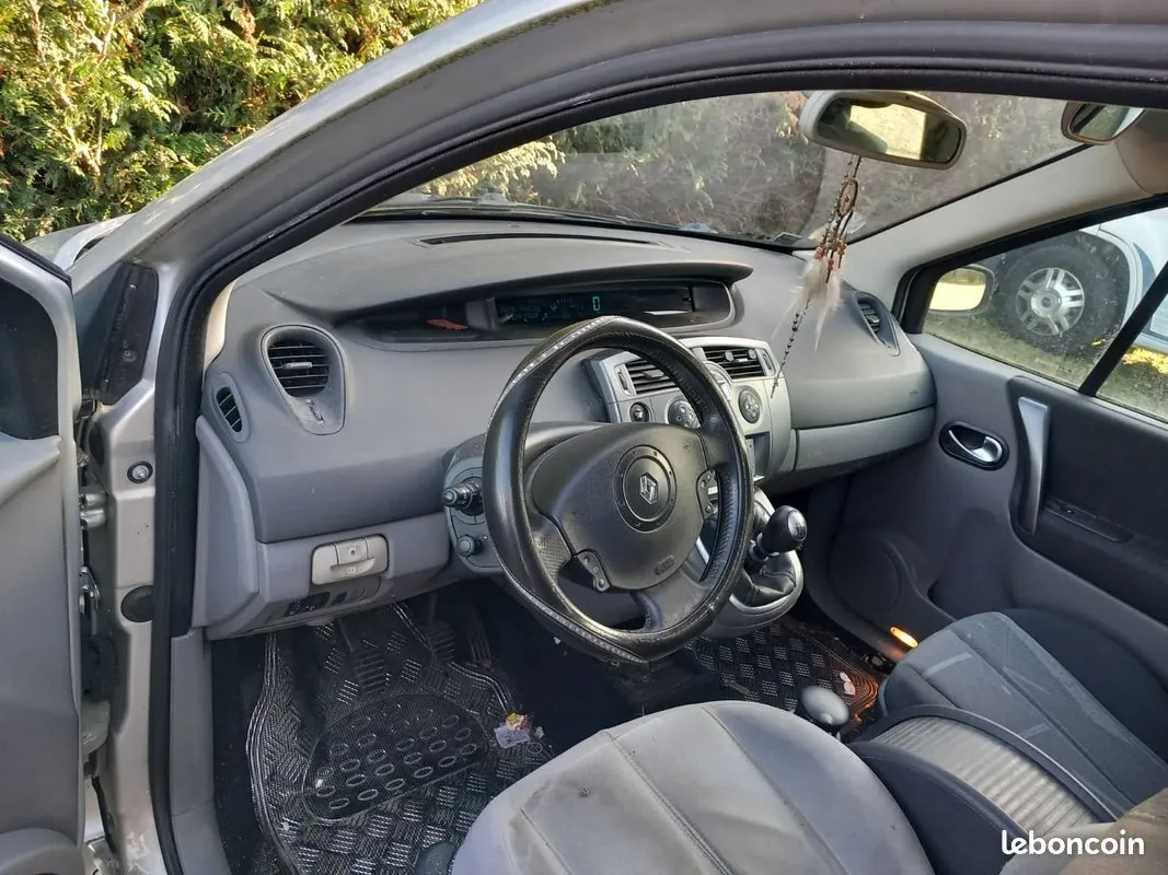 Renault Scenic 2005 photo 3
