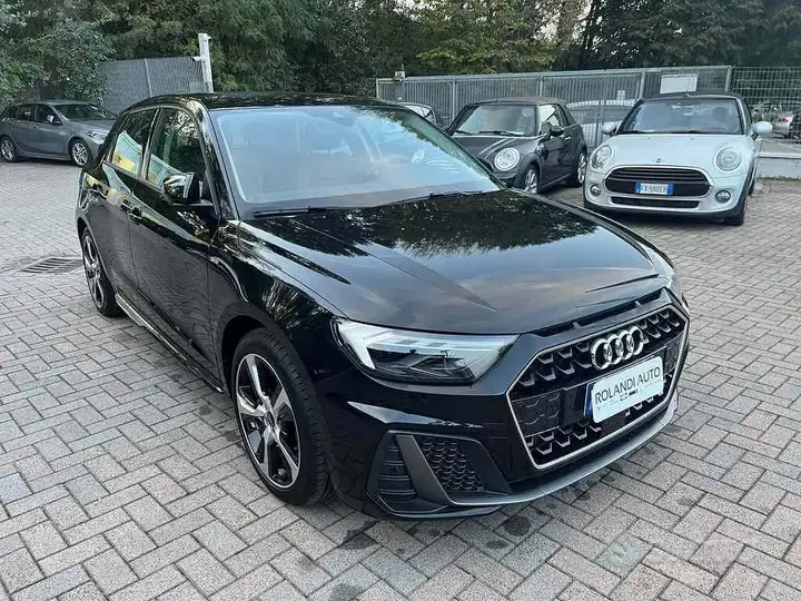 Audi A1 2025 photo 3