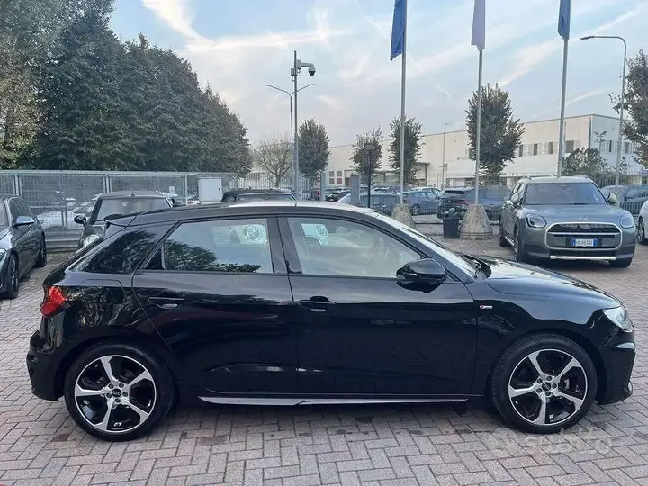 Audi A1 2025 photo 5
