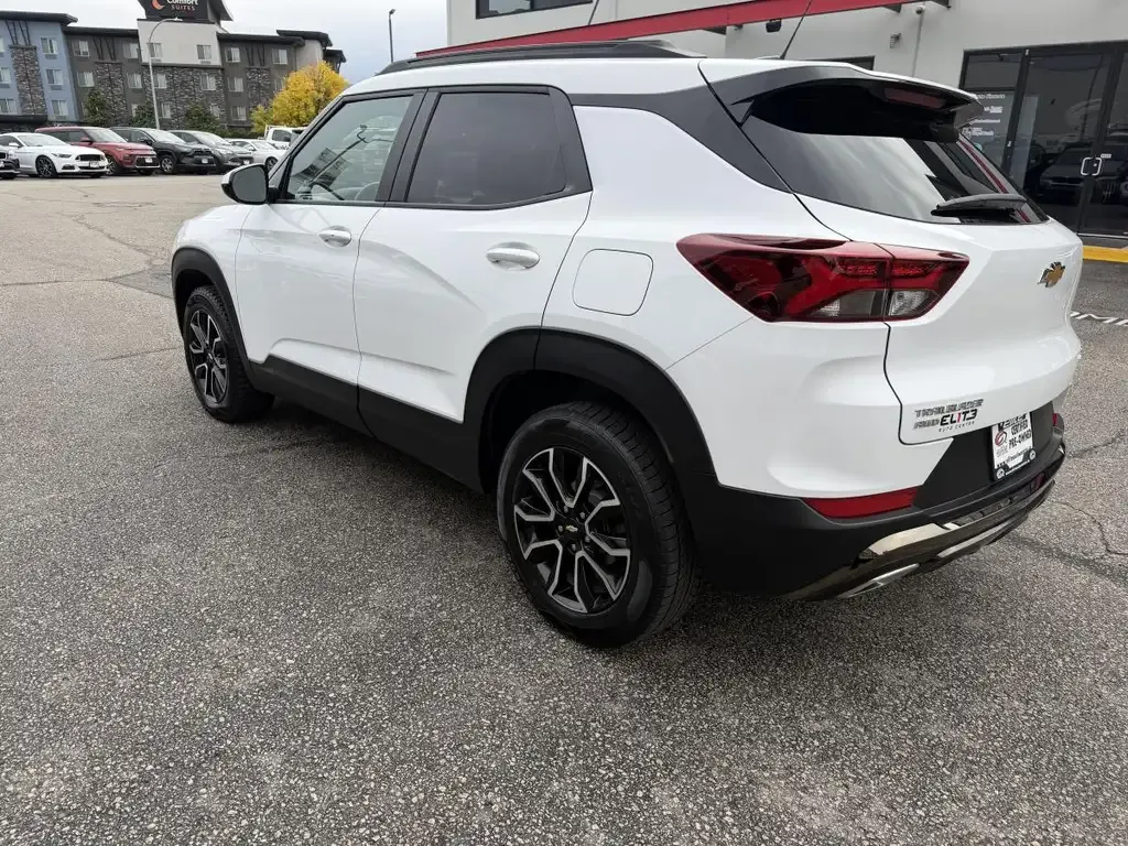 Chevrolet Trailblazer 2023 photo 3