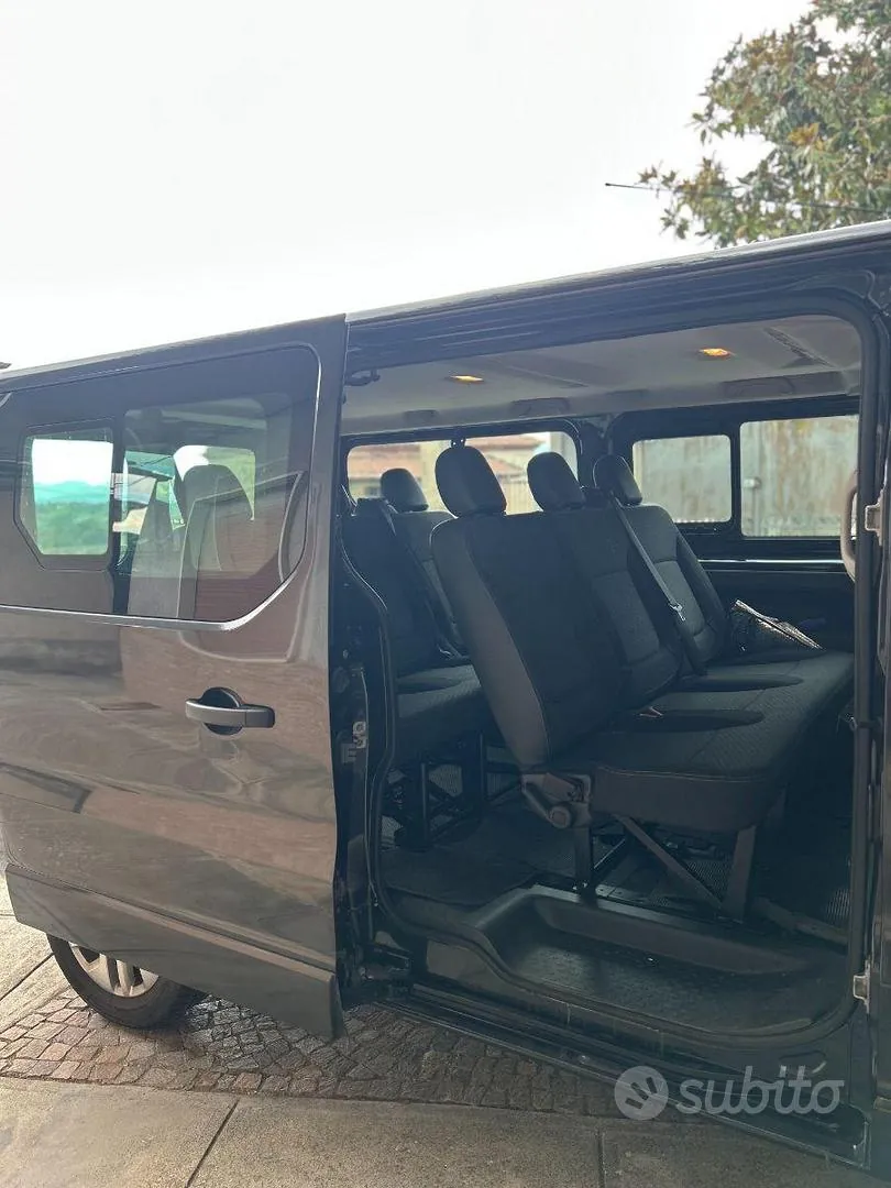 Opel Vivaro 2016 photo 4