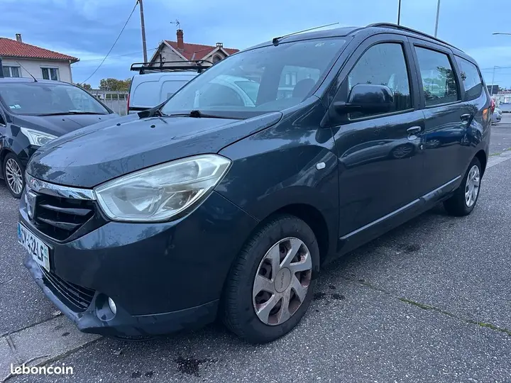Dacia Lodgy 2013 photo 3
