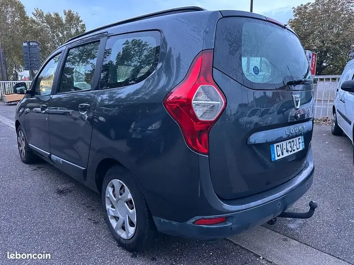 Dacia Lodgy 2013 photo 4