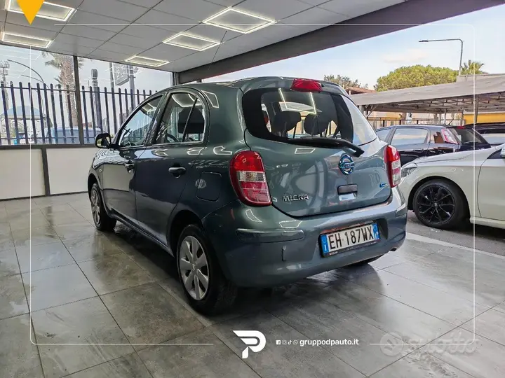 Nissan Micra 2011 photo 4