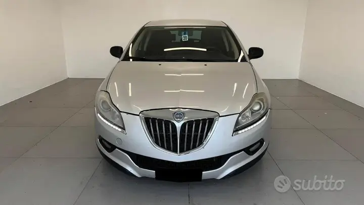 Lancia Delta 2010 photo 2