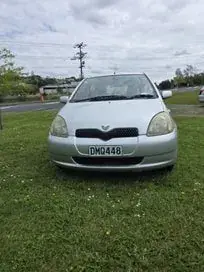 Toyota Vitz 1999 photo 2