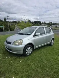 Toyota Vitz 1999 photo 3