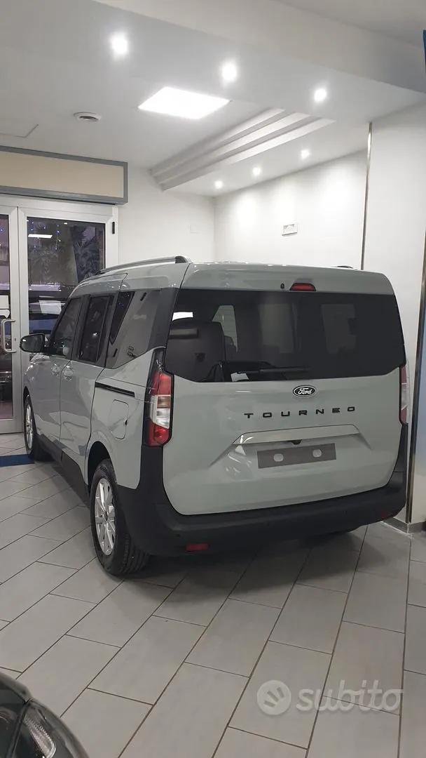 Ford Tourneo Courier 1999 photo 4