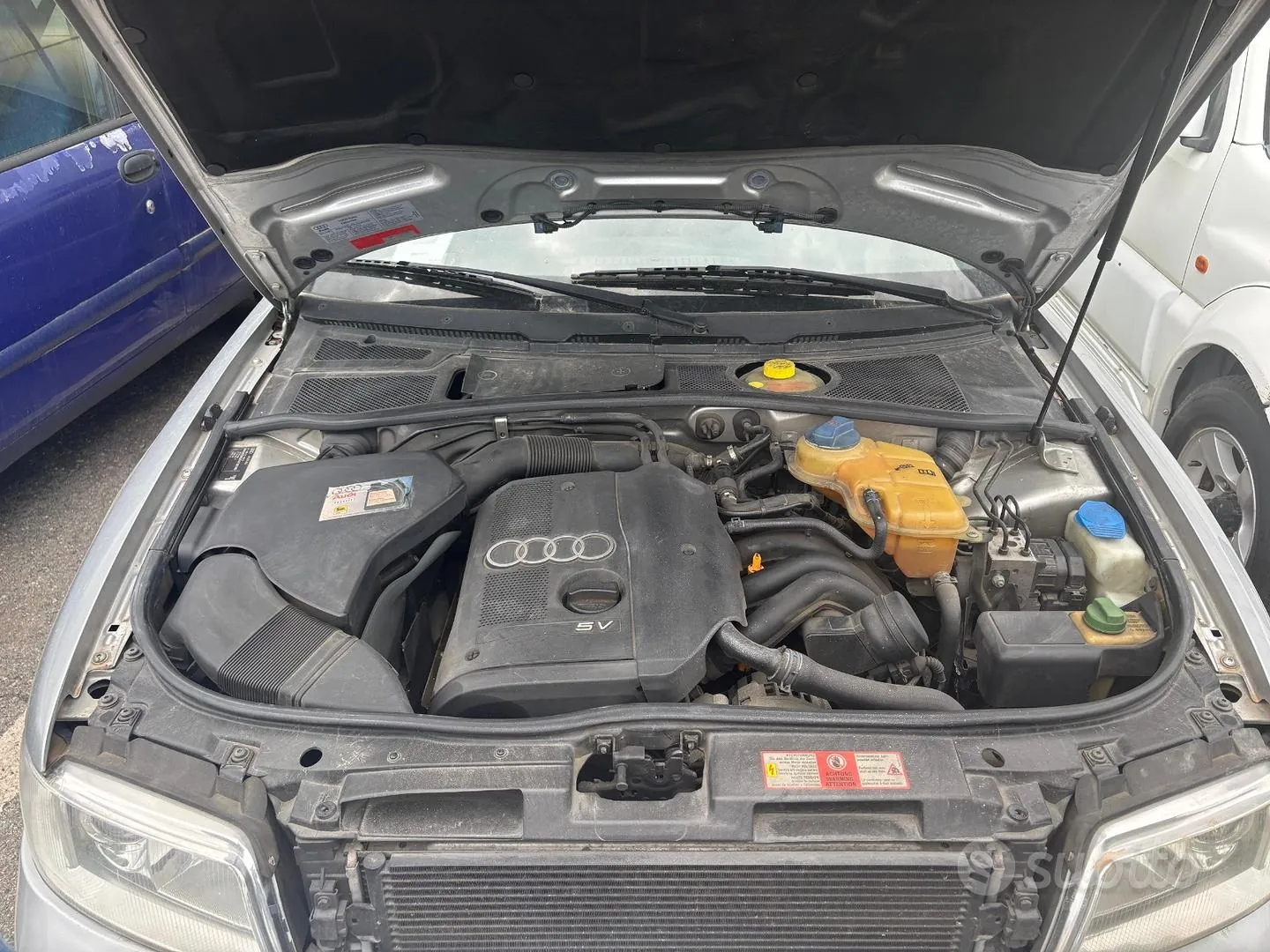 Audi A4 2000 photo 2