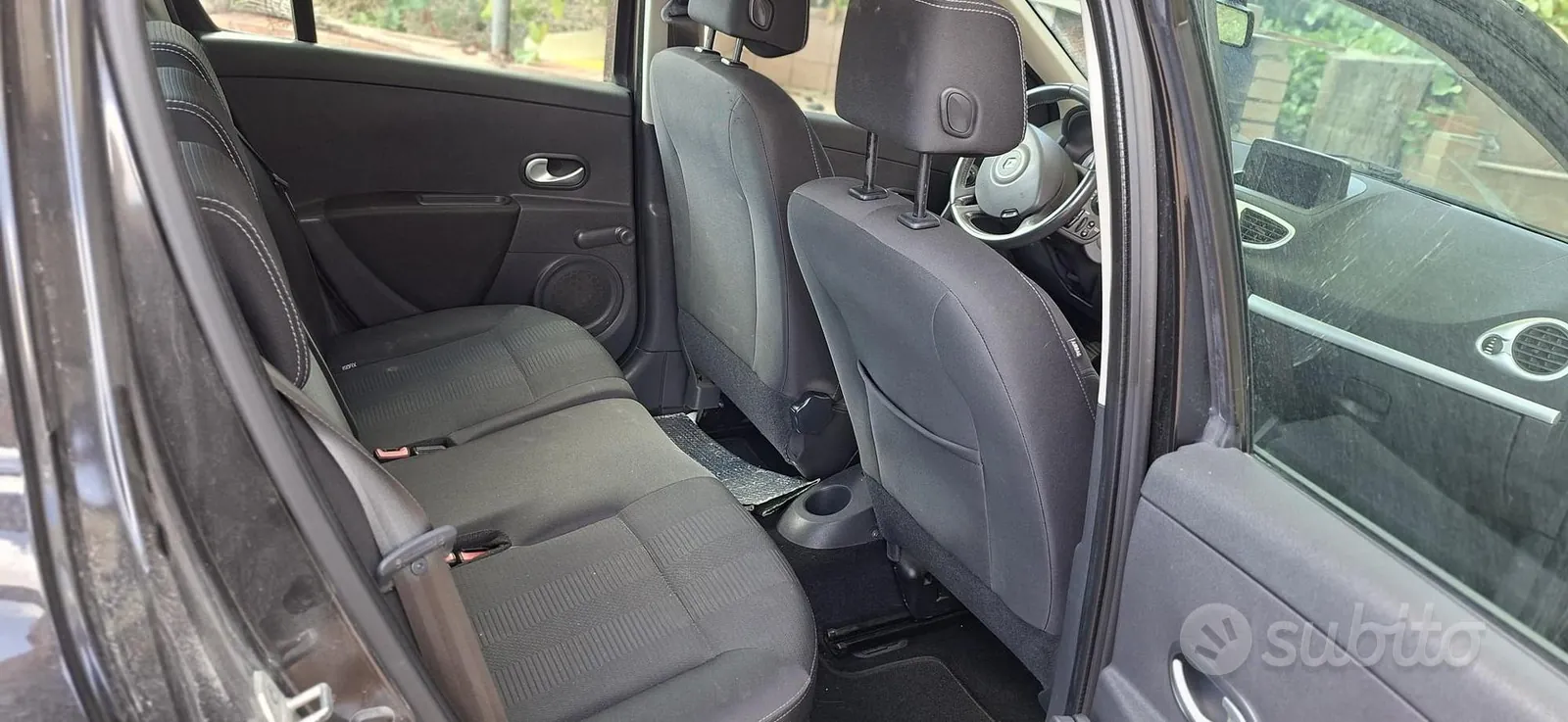 Renault Clio 2009 photo 3