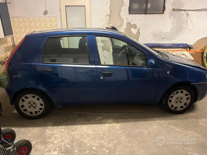 Fiat Punto 2002 photo 4