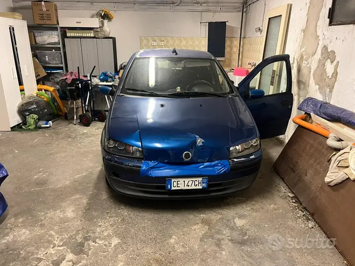 Fiat Punto 2002 photo 3