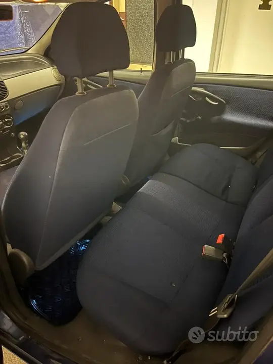 Fiat Punto 2002 photo 5