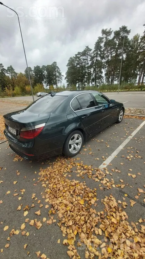 BMW E60 2003 photo 3