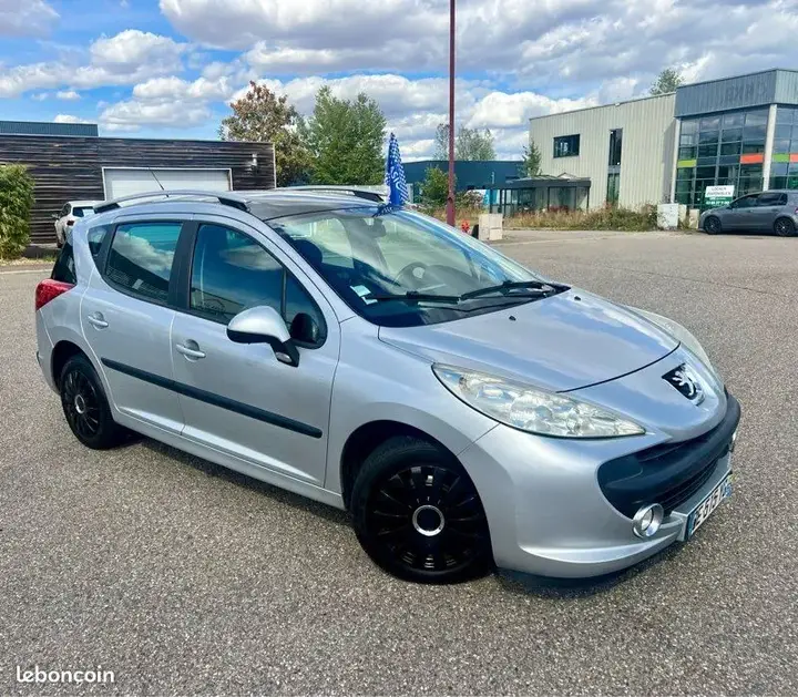 Peugeot 207