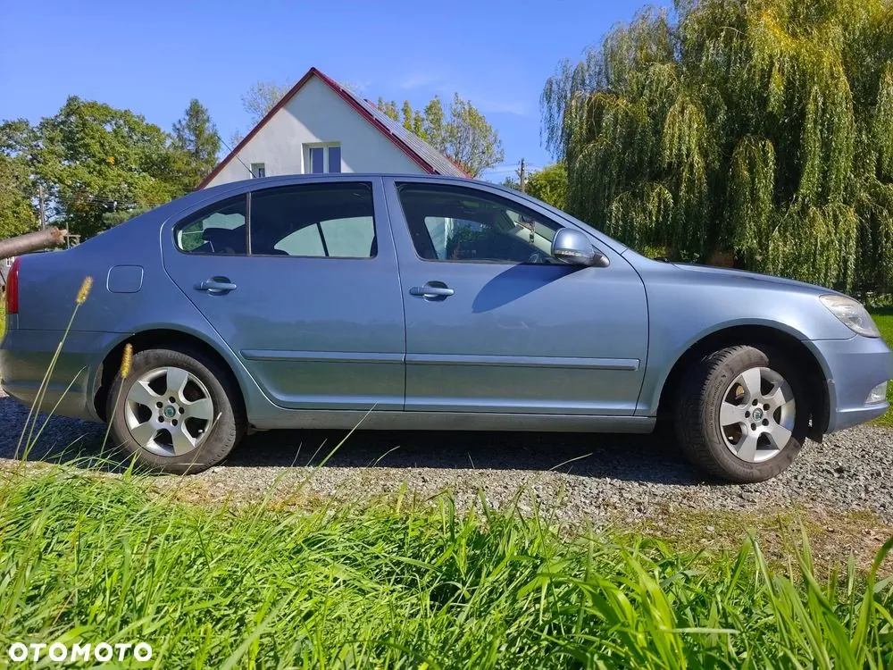 Skoda Octavia 2009 photo 4