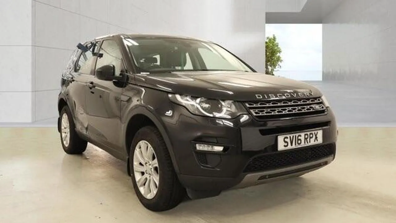 Land Rover Discovery Sport 2016 photo 3