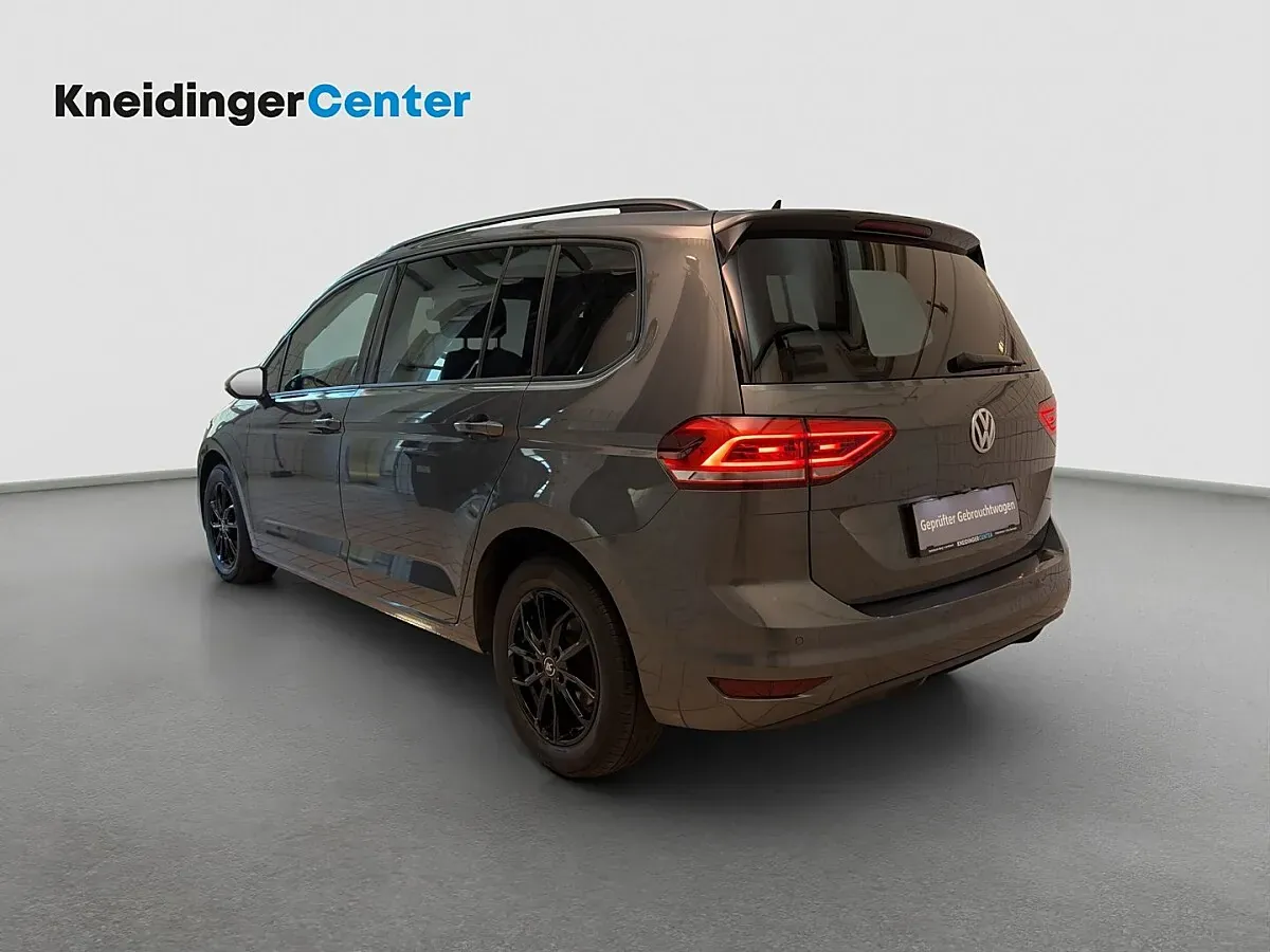 Volkswagen Touran 2019 photo 3