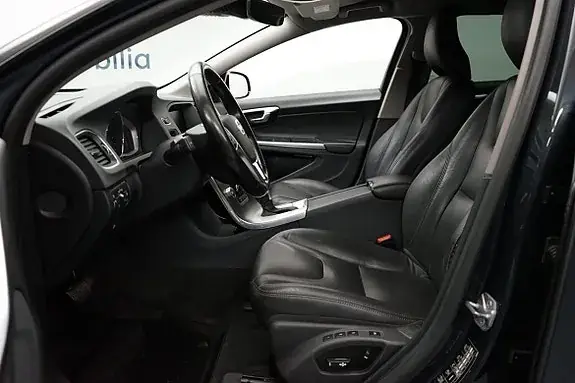 Volvo V60 Cross Country 2018 photo 5