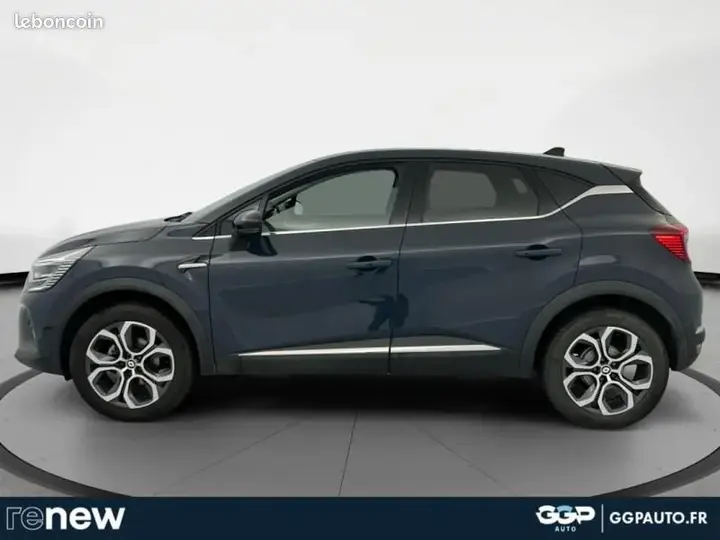 Renault Captur 2023 photo 2