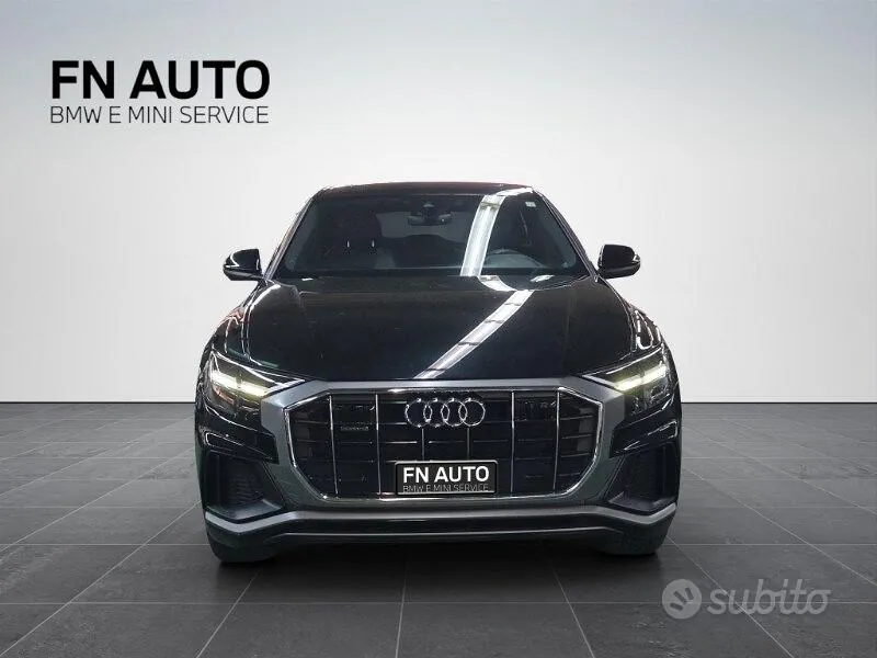 Audi Q8 2021 photo 2