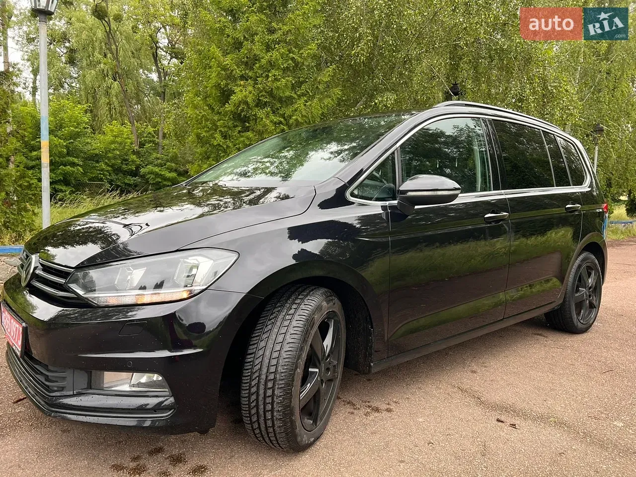 Volkswagen Touran 2017 photo 4