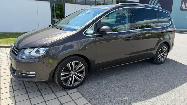 Volkswagen Sharan 2017 photo 2