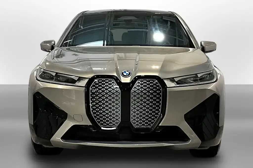 BMW Ix 2023 photo 2