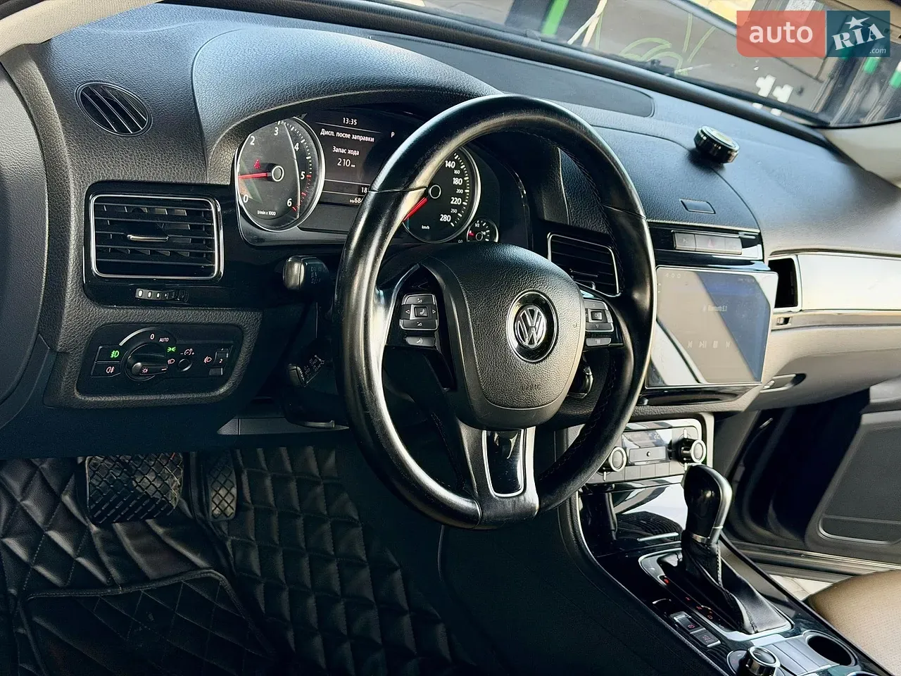 Volkswagen Touareg 2011 photo 5