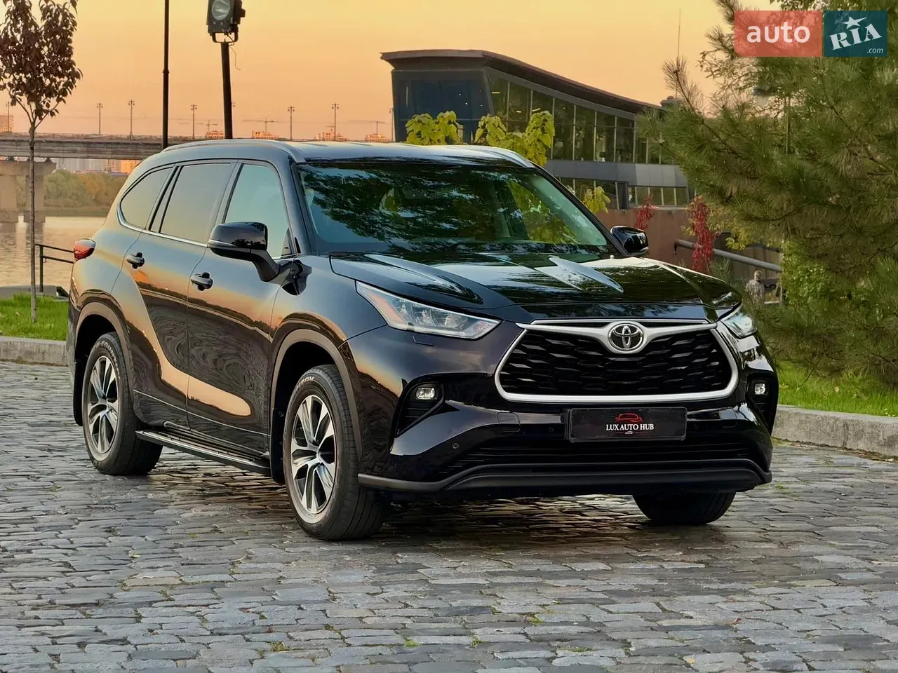 Toyota Highlander 2020 photo 2