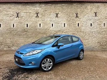 Ford Fiesta 2012 photo 2