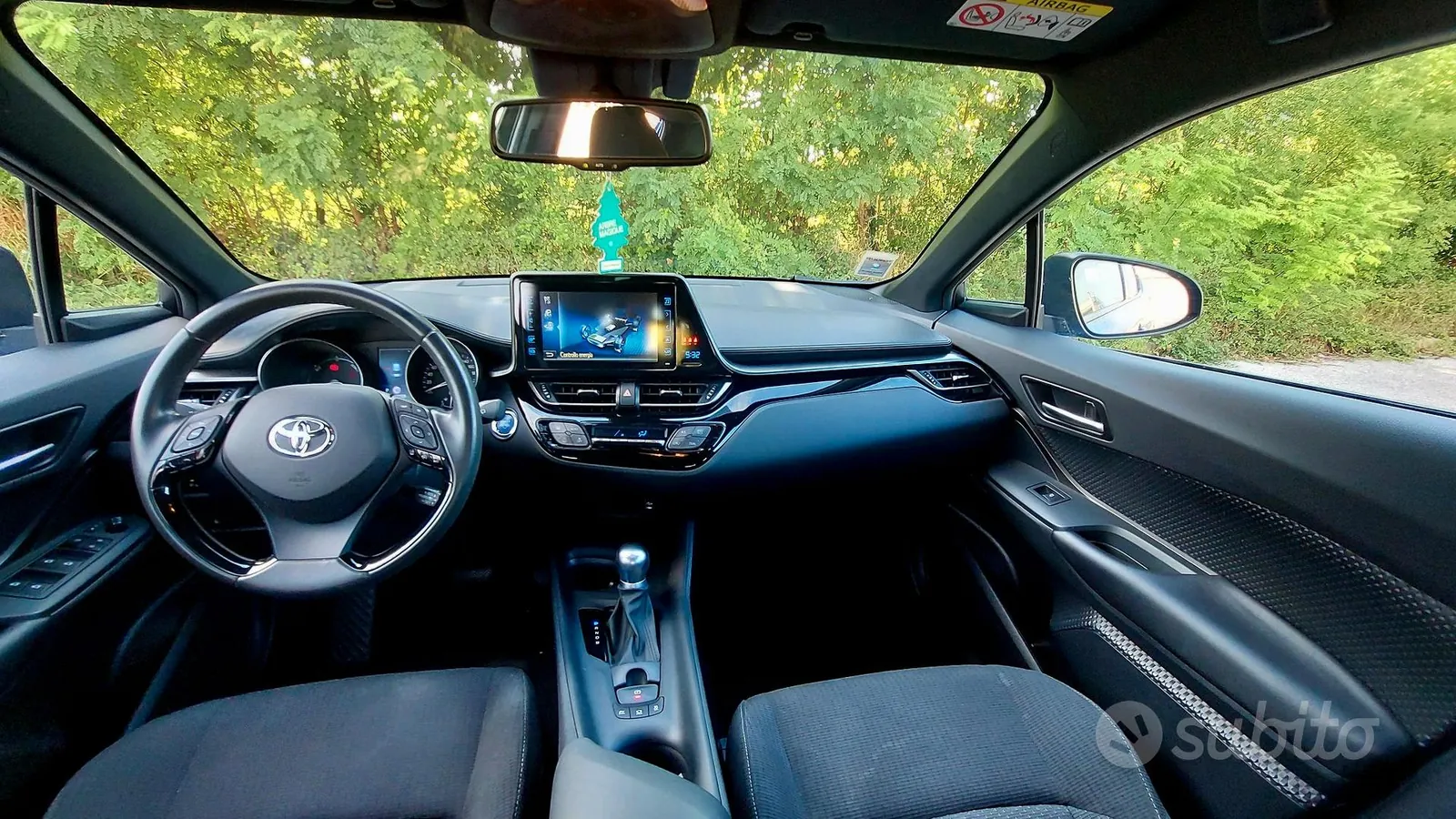Toyota C-Hr 2019 photo 3