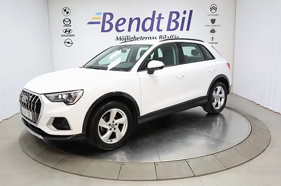 Audi Q3 2021 photo 4