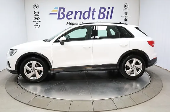 Audi Q3 2021 photo 5