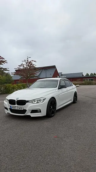 BMW 330I