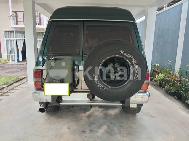 Nissan Patrol 1991 photo 5