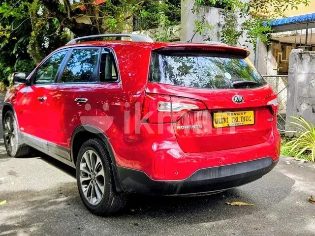Kia Sorento 2013 photo 2
