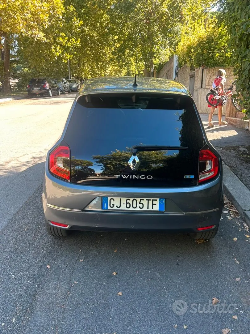 Renault Twingo 2022 photo 2