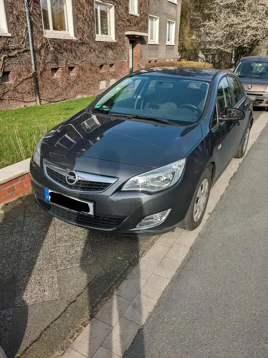 Opel Astra J