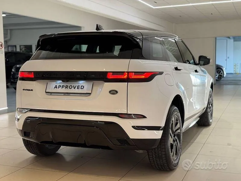 Land Rover Evoque 2023 photo 2