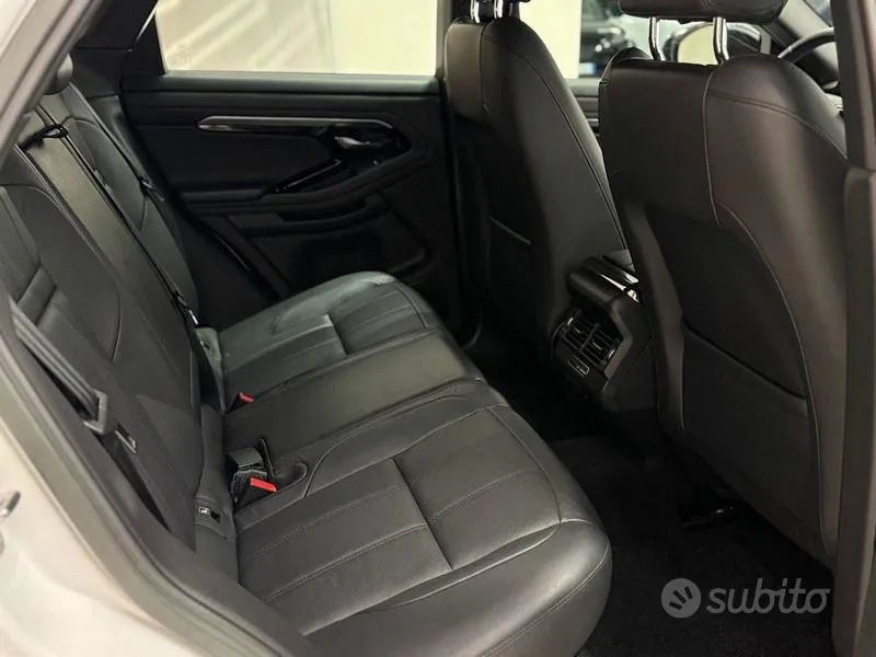 Land Rover Evoque 2023 photo 5